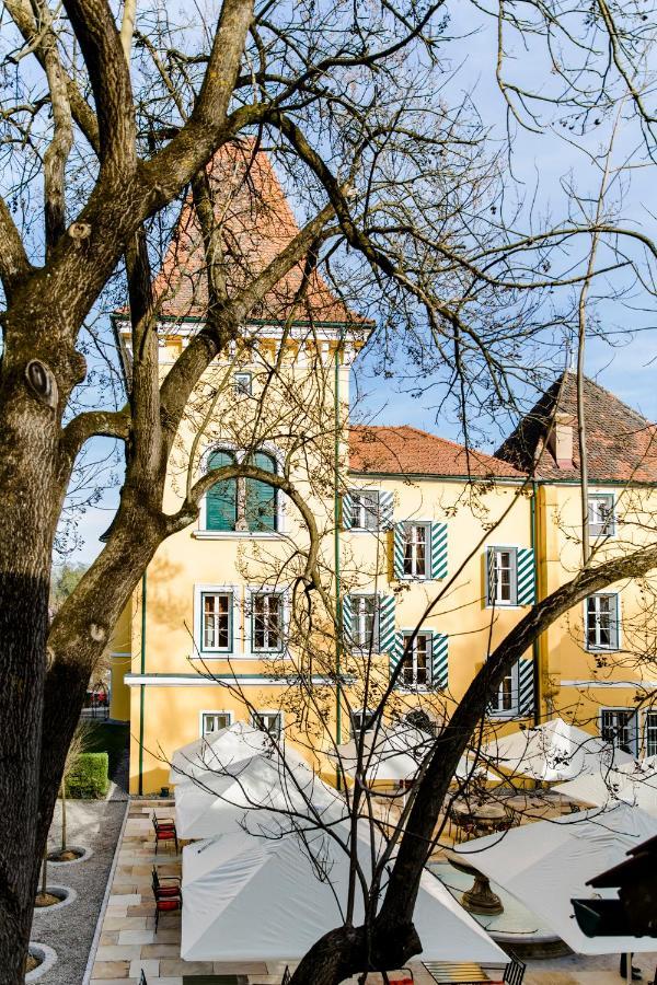 Beim Georgi Schloss